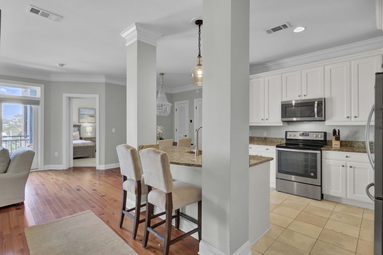 76 Society Street Photo 17