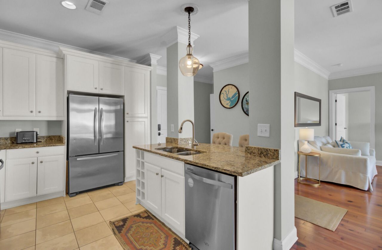 76 Society Street Photo 22