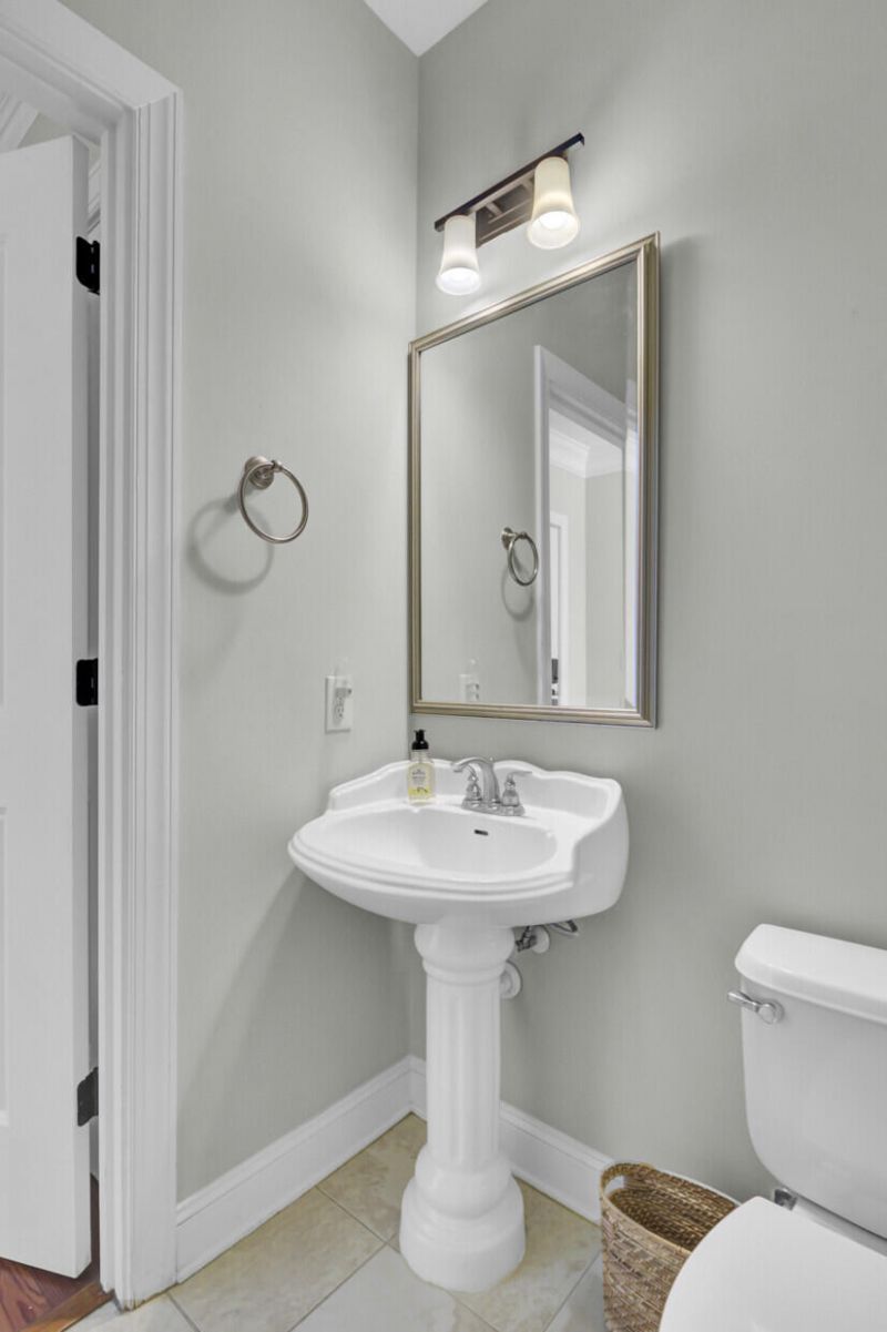 76 Society Street Photo 37