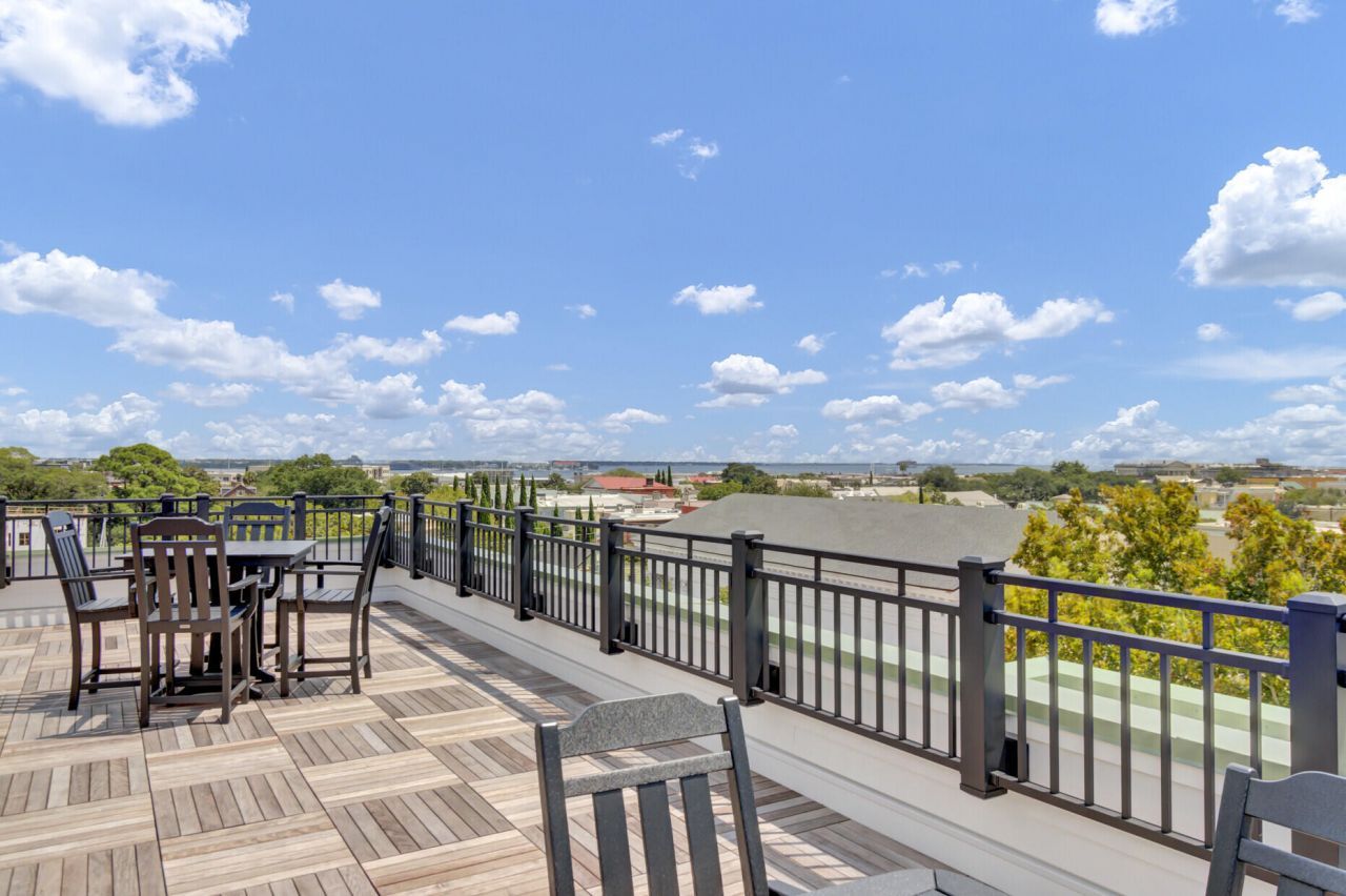 76 Society Street Photo 39