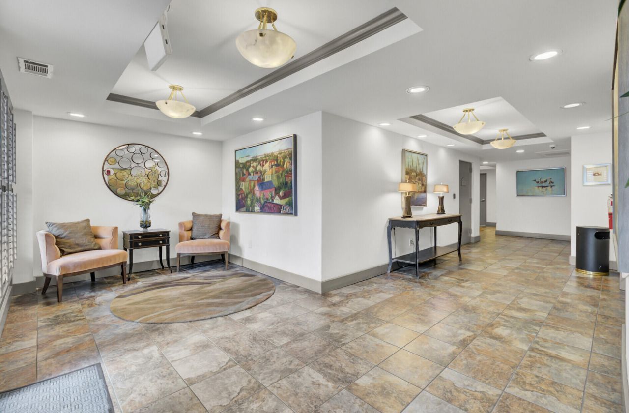 76 Society Street Photo 4