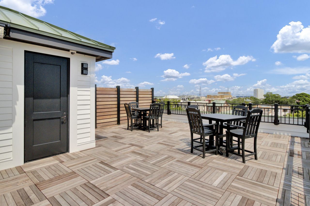 76 Society Street Photo 41