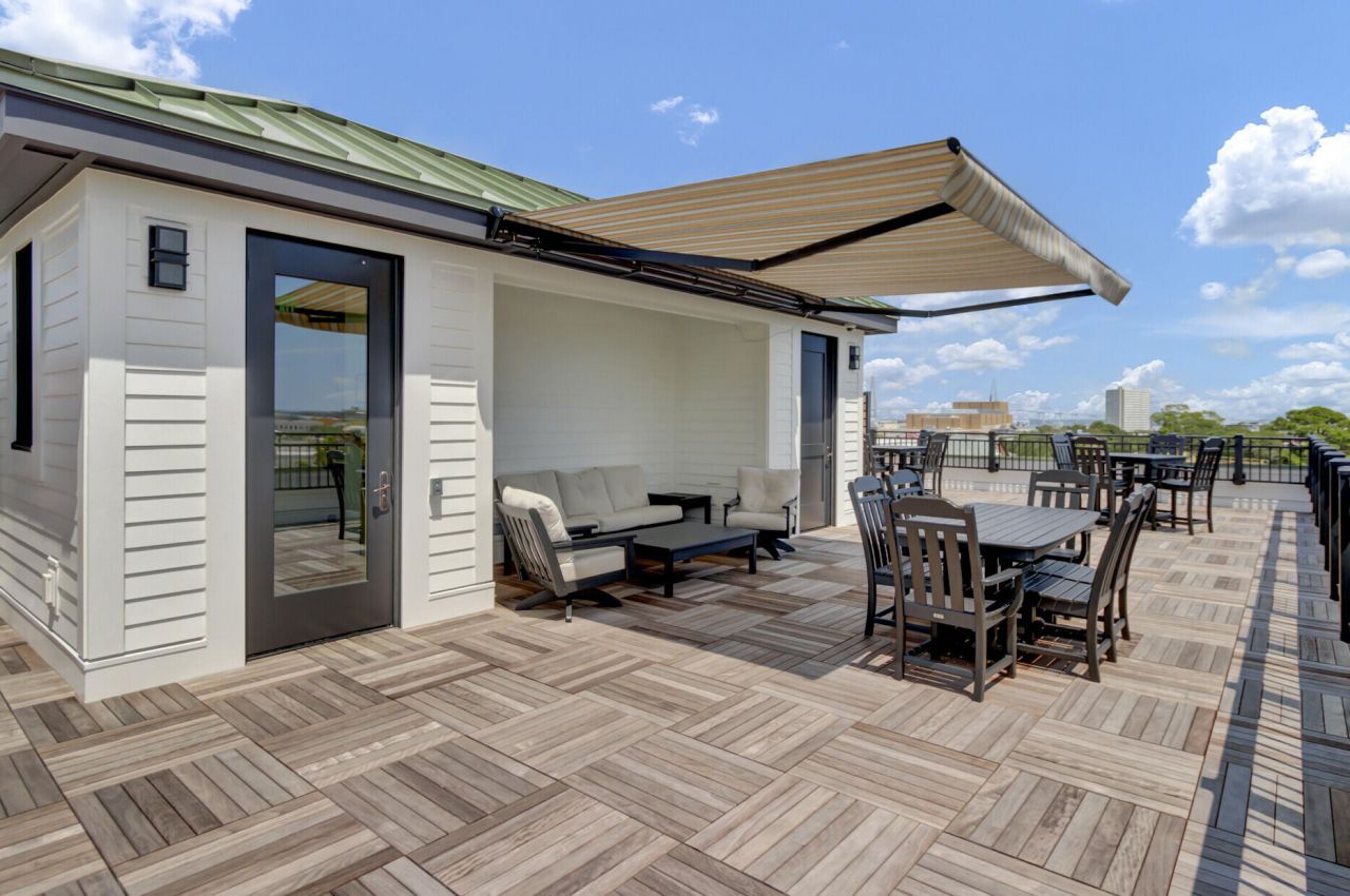 76 Society Street Photo 44