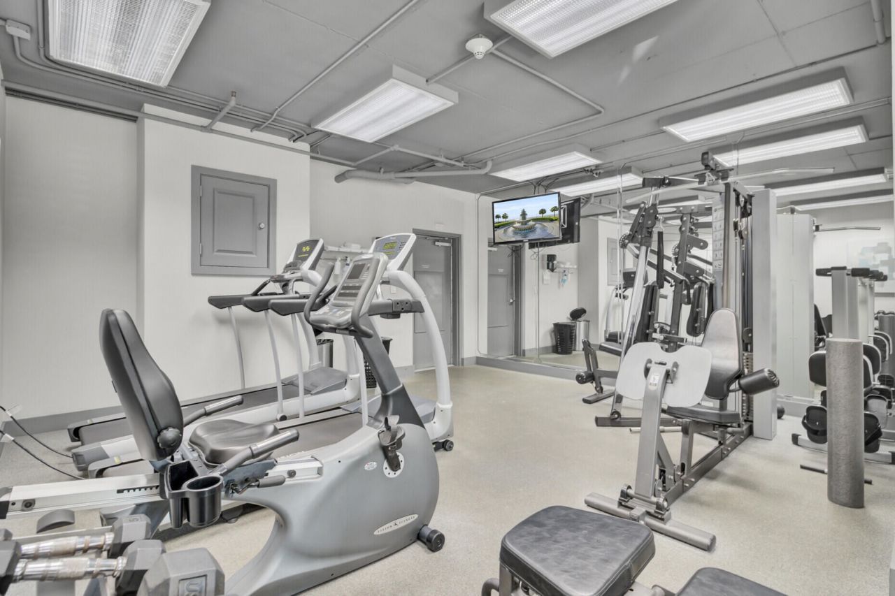 76 Society Street Photo 48