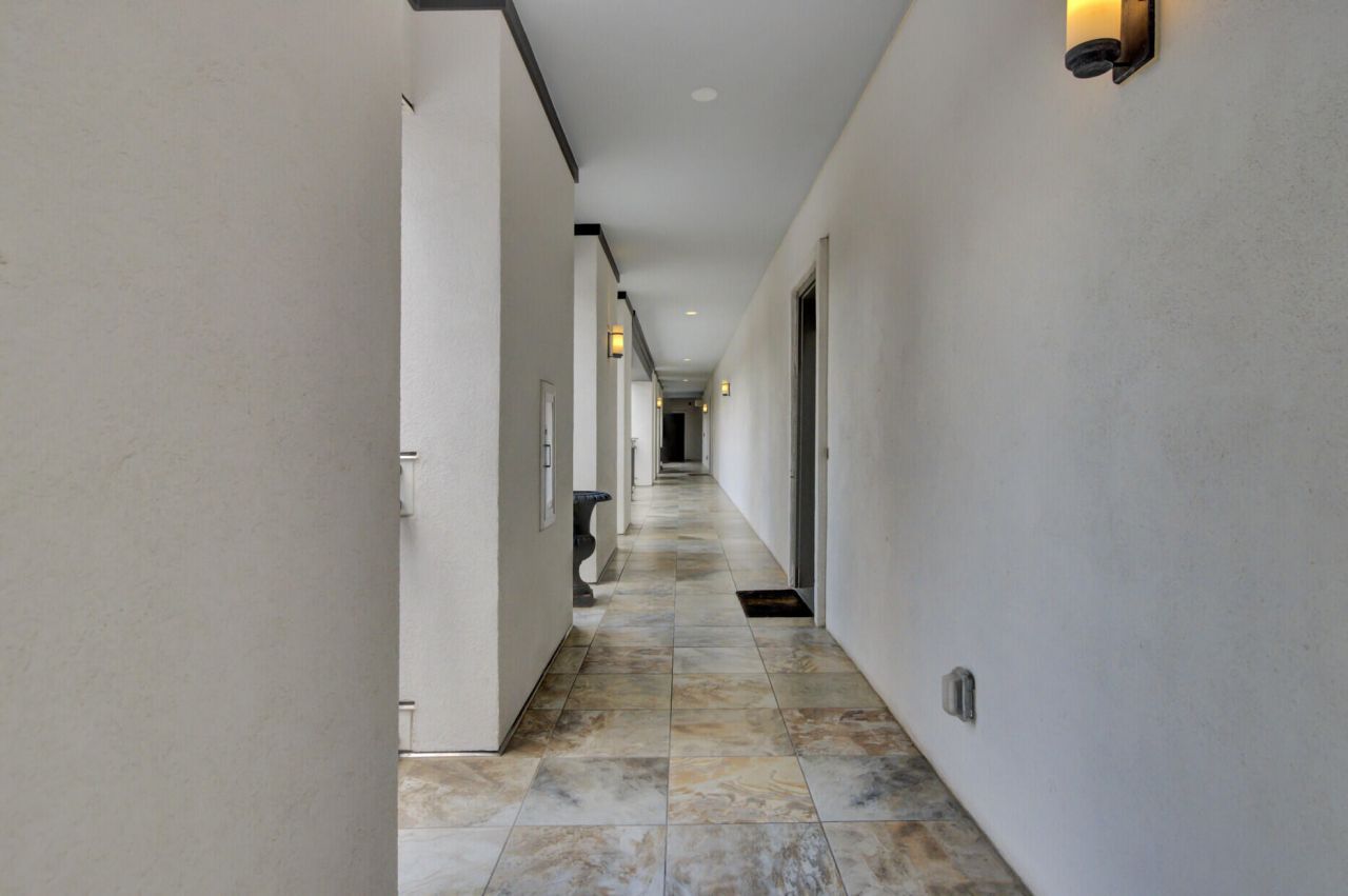 76 Society Street Photo 8