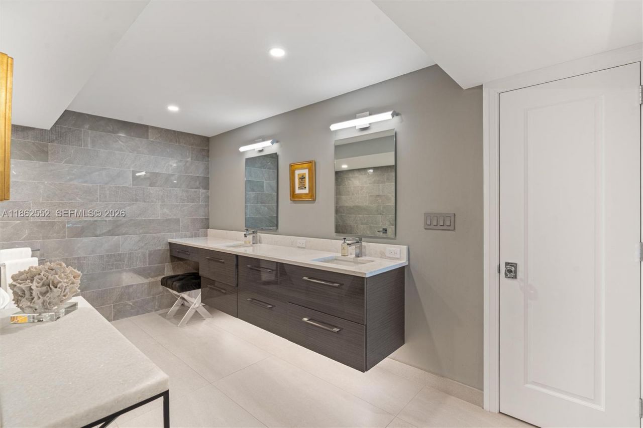 2100 S Ocean Ln, Unit 506, Fort Lauderdale, FL 33316 Photo