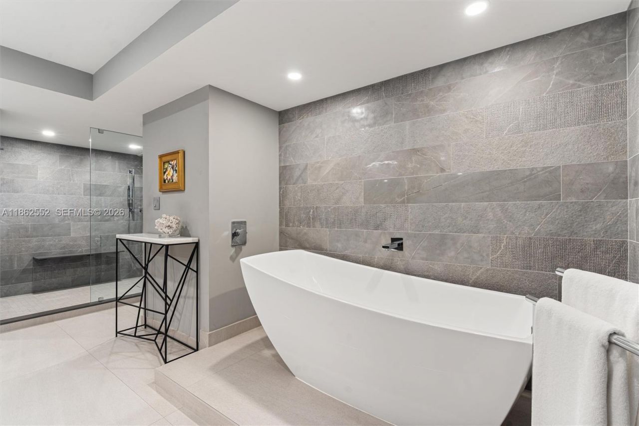 2100 S Ocean Ln, Unit 506, Fort Lauderdale, FL 33316 Photo