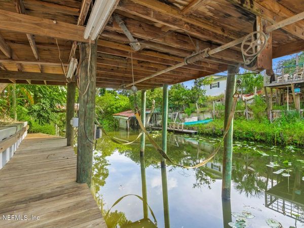 210 CAMELLIA Drive, Satsuma, FL 32189