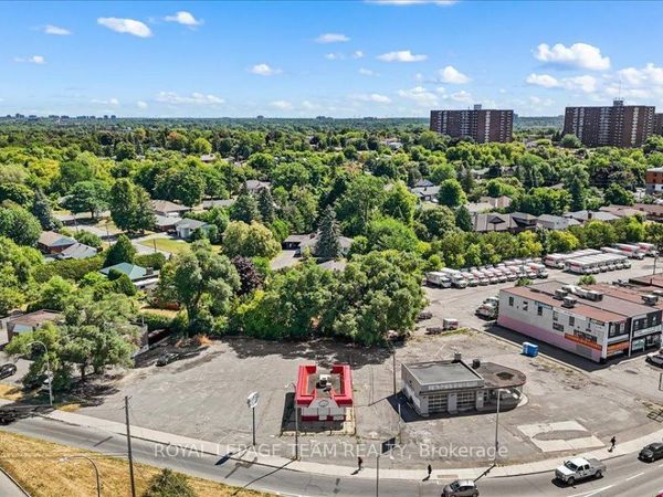 1503 Merivale Road, Ottawa, ON K2E5P3