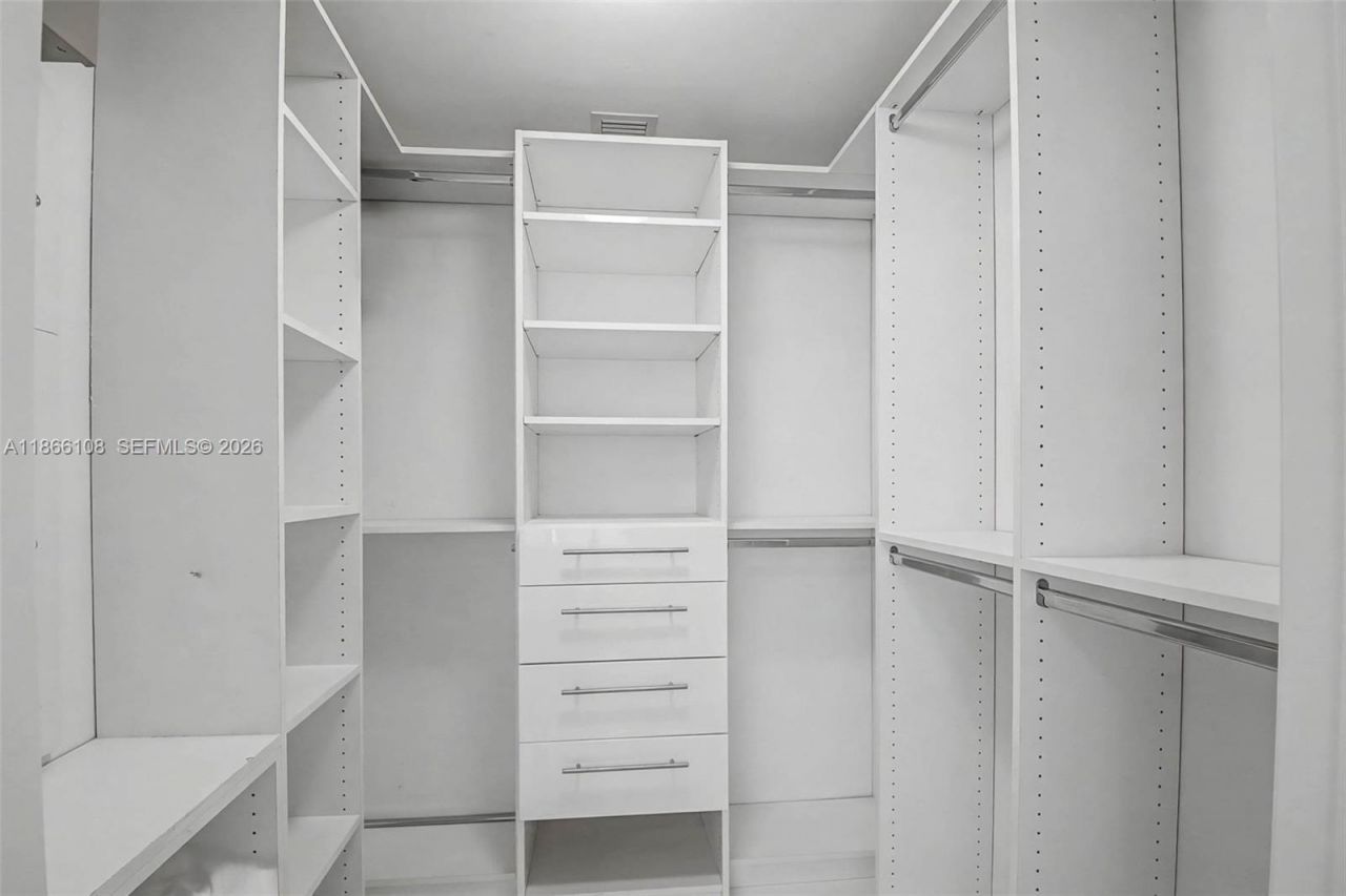 495 Brickell Ave, Unit 3504, Miami, FL 33131 Photo