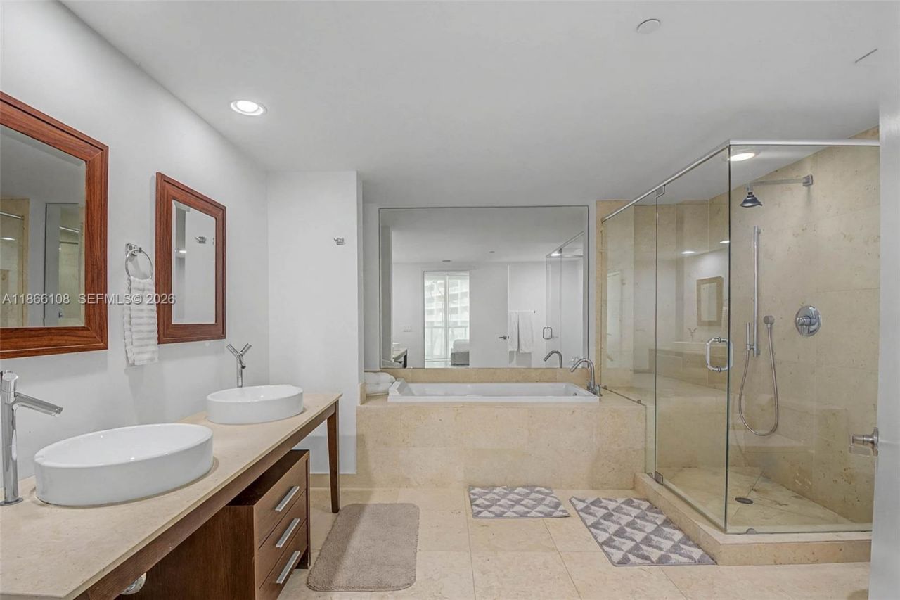 495 Brickell Ave, Unit 3504, Miami, FL 33131 Photo