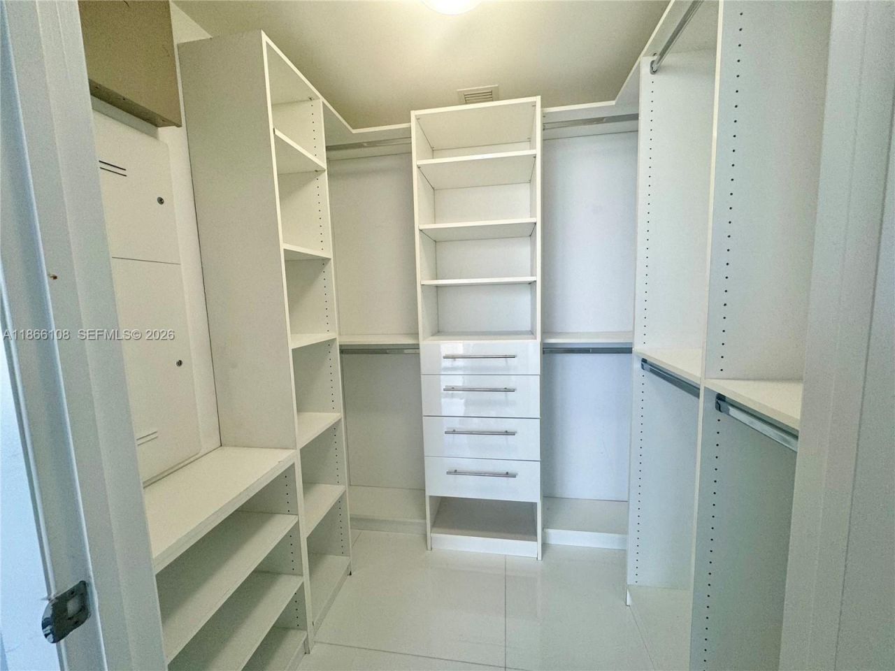 495 Brickell Ave, Unit 3504, Miami, FL 33131 Photo