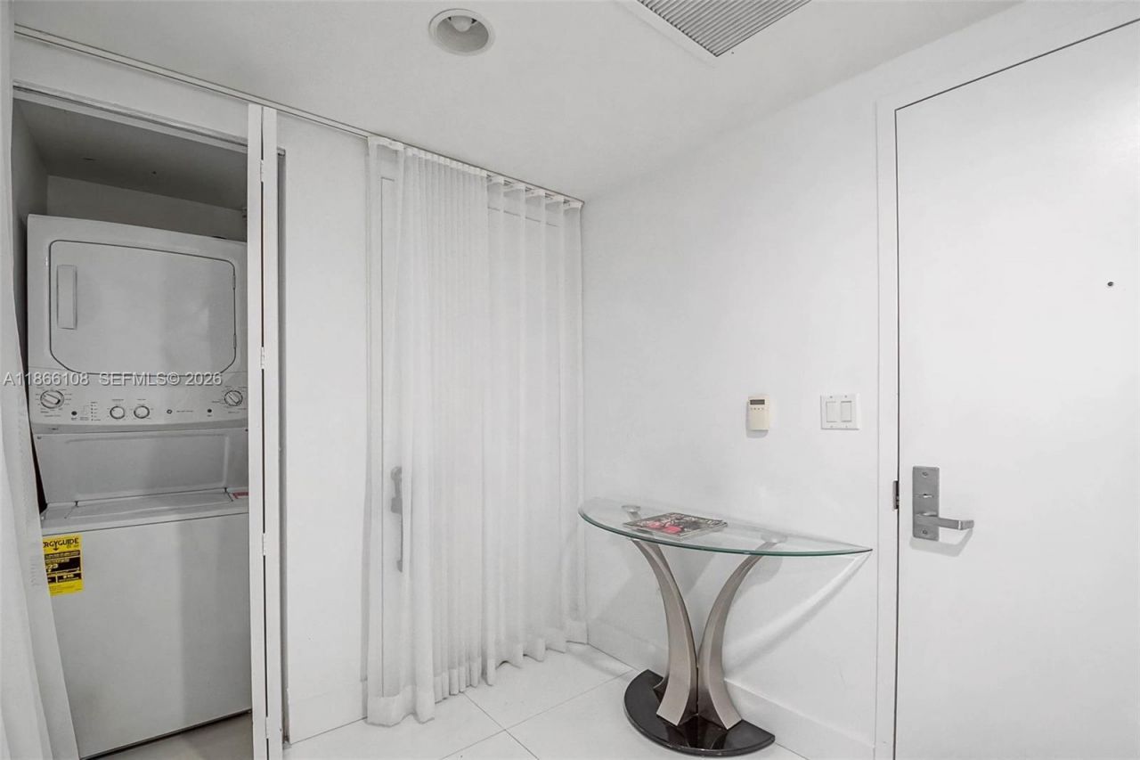 495 Brickell Ave, Unit 3504, Miami, FL 33131 Photo