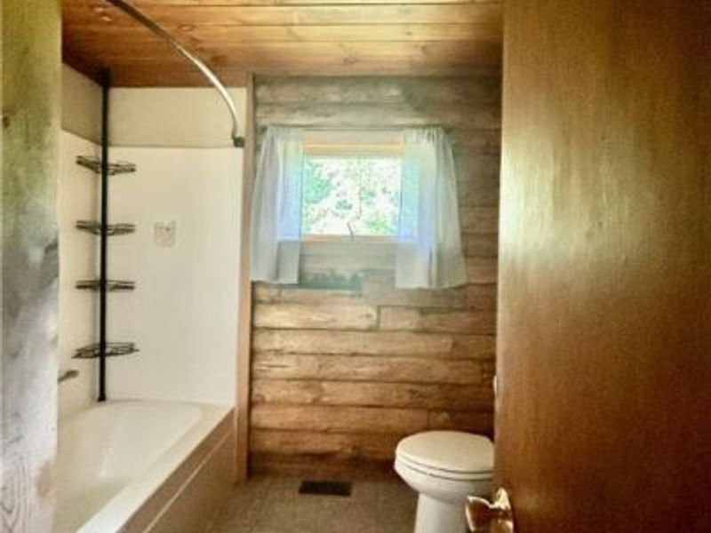 13790 Aquilla Road, Burton, OH 44021 Photo 10