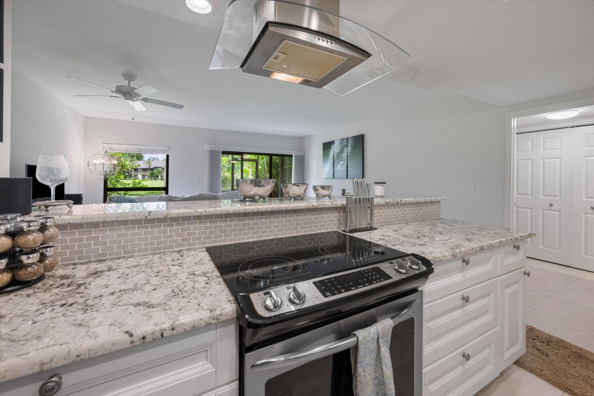 13334 Polo Club Road, Unit 228, Wellington, FL 33414 Photo