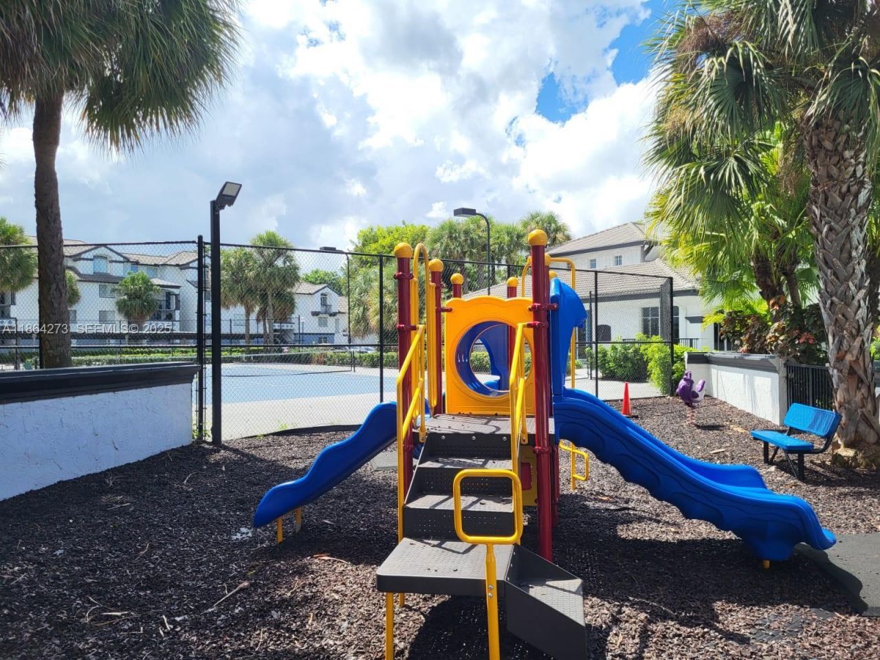 4555 NW 99th Ave, Unit 103, Doral, FL 33178 Photo