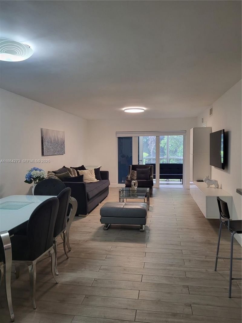 4555 NW 99th Ave, Unit 103, Doral, FL 33178 Photo