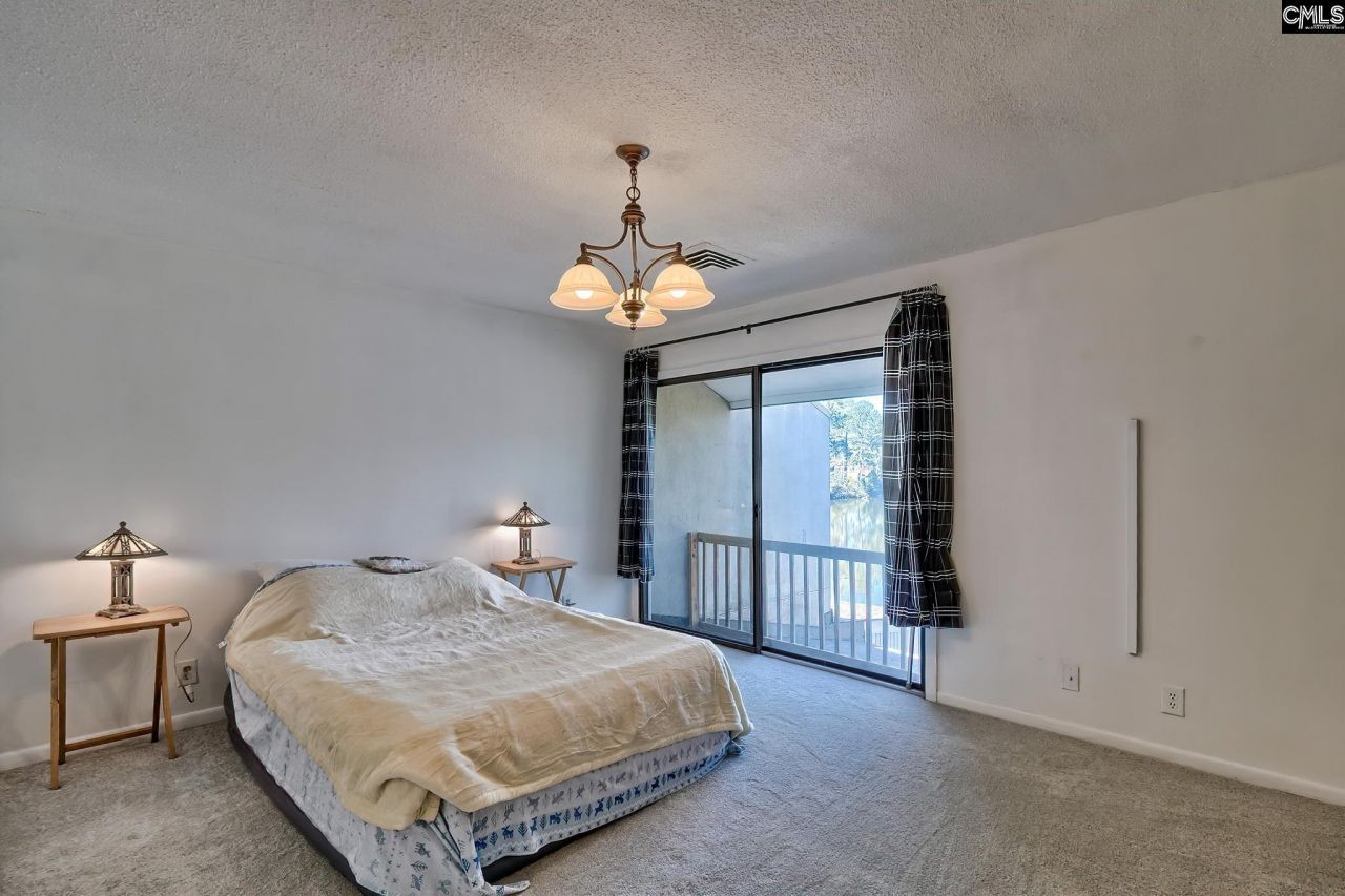 11 Royalgate Drive Photo 22