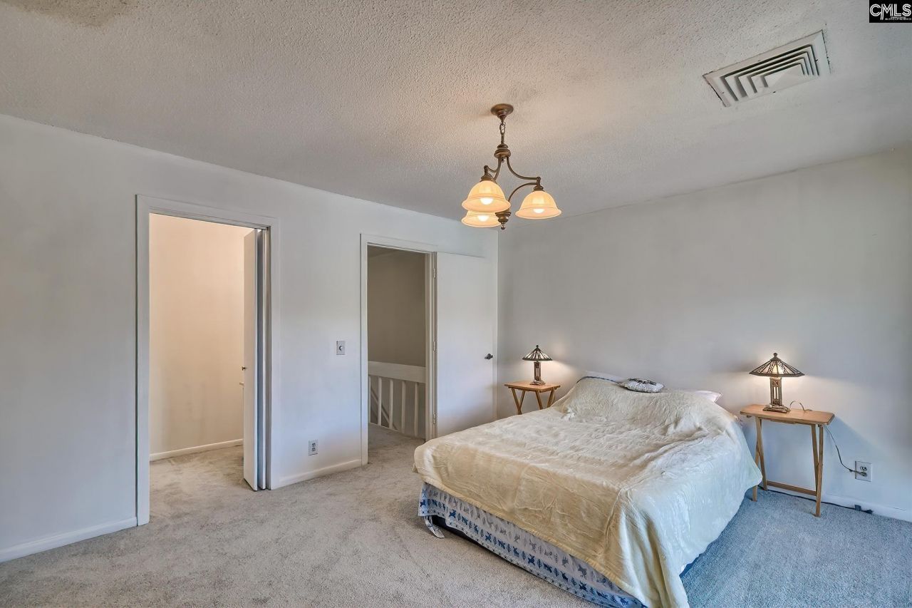 11 Royalgate Drive Photo 24