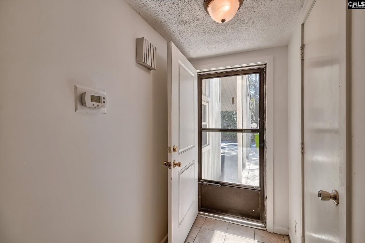 11 Royalgate Drive Photo 5