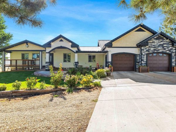 61 S 400 W, Burley, ID 83318