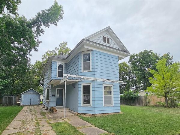 804 N Washington Avenue, Iola, KS 66749