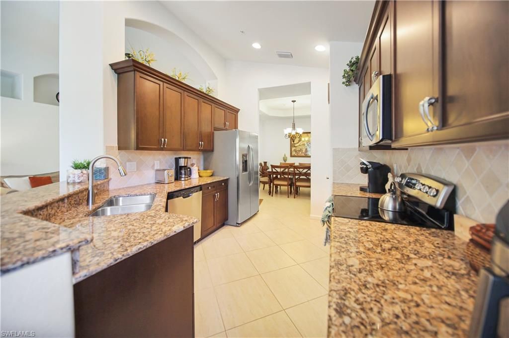 6641 Alden Woods Cir, Unit 201, Naples, FL 34113 Photo