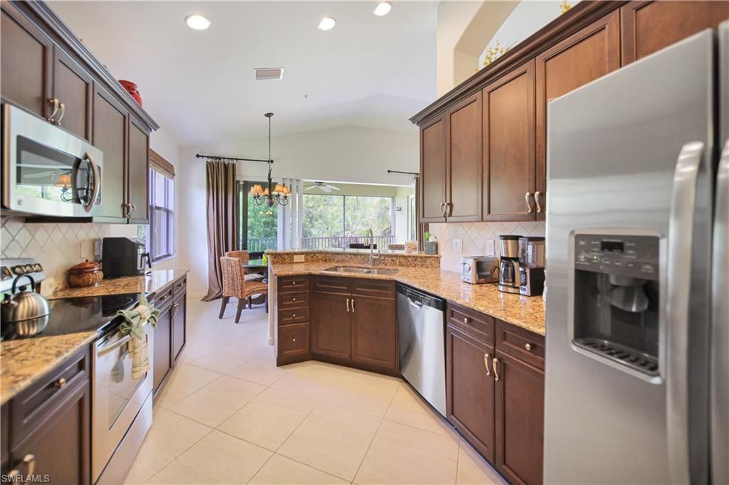 6641 Alden Woods Cir, Unit 201, Naples, FL 34113 Photo