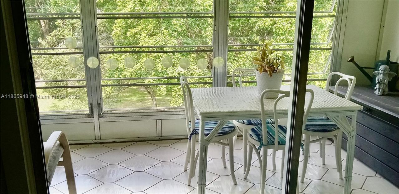 2405 Antigua Cir, Unit M4, Coconut Creek, FL 33066 Photo