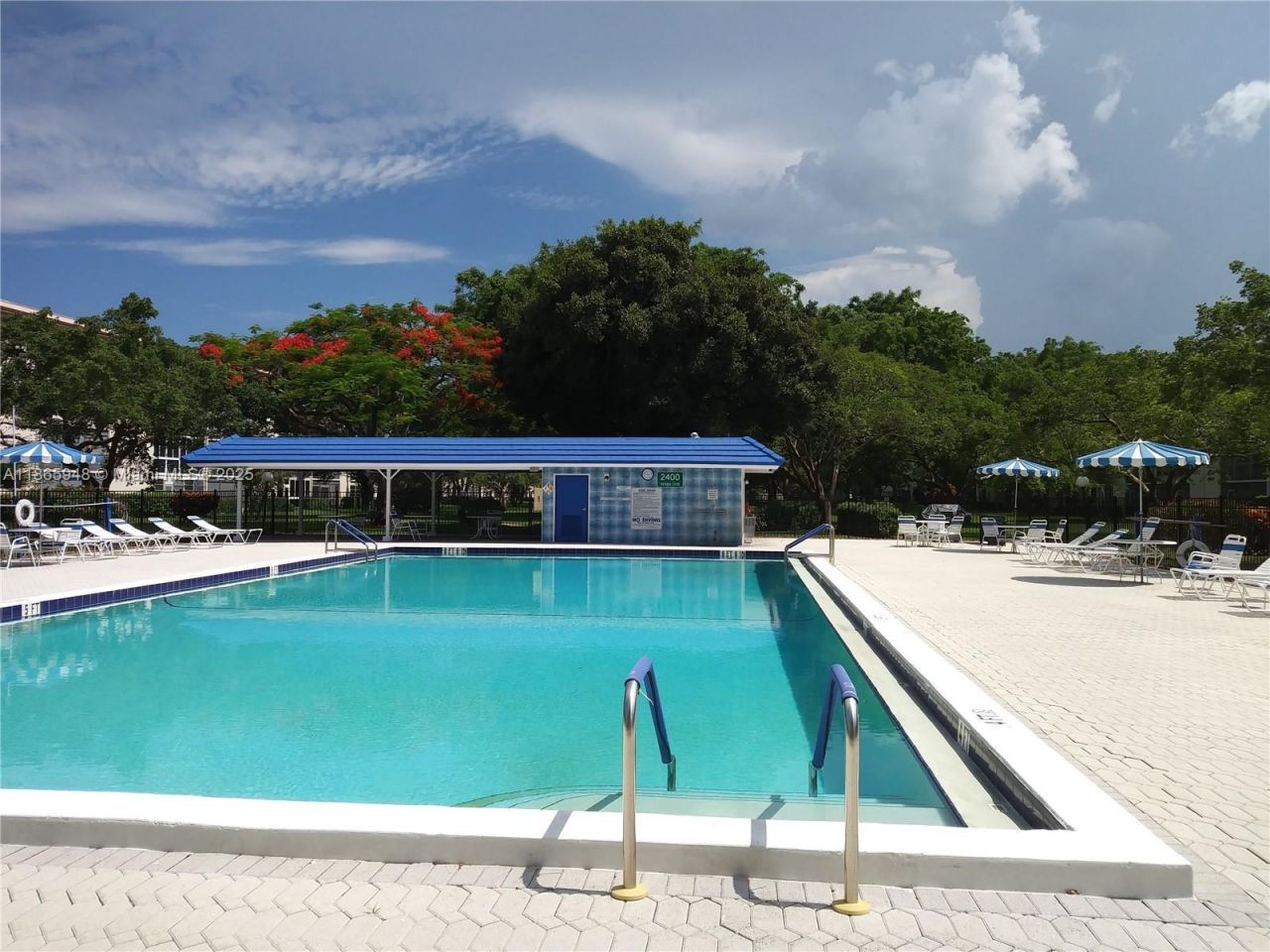 2405 Antigua Cir, Unit M4, Coconut Creek, FL 33066 Photo