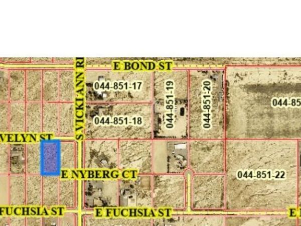 1951 E Evelyn Street, Pahrump, NV 89048