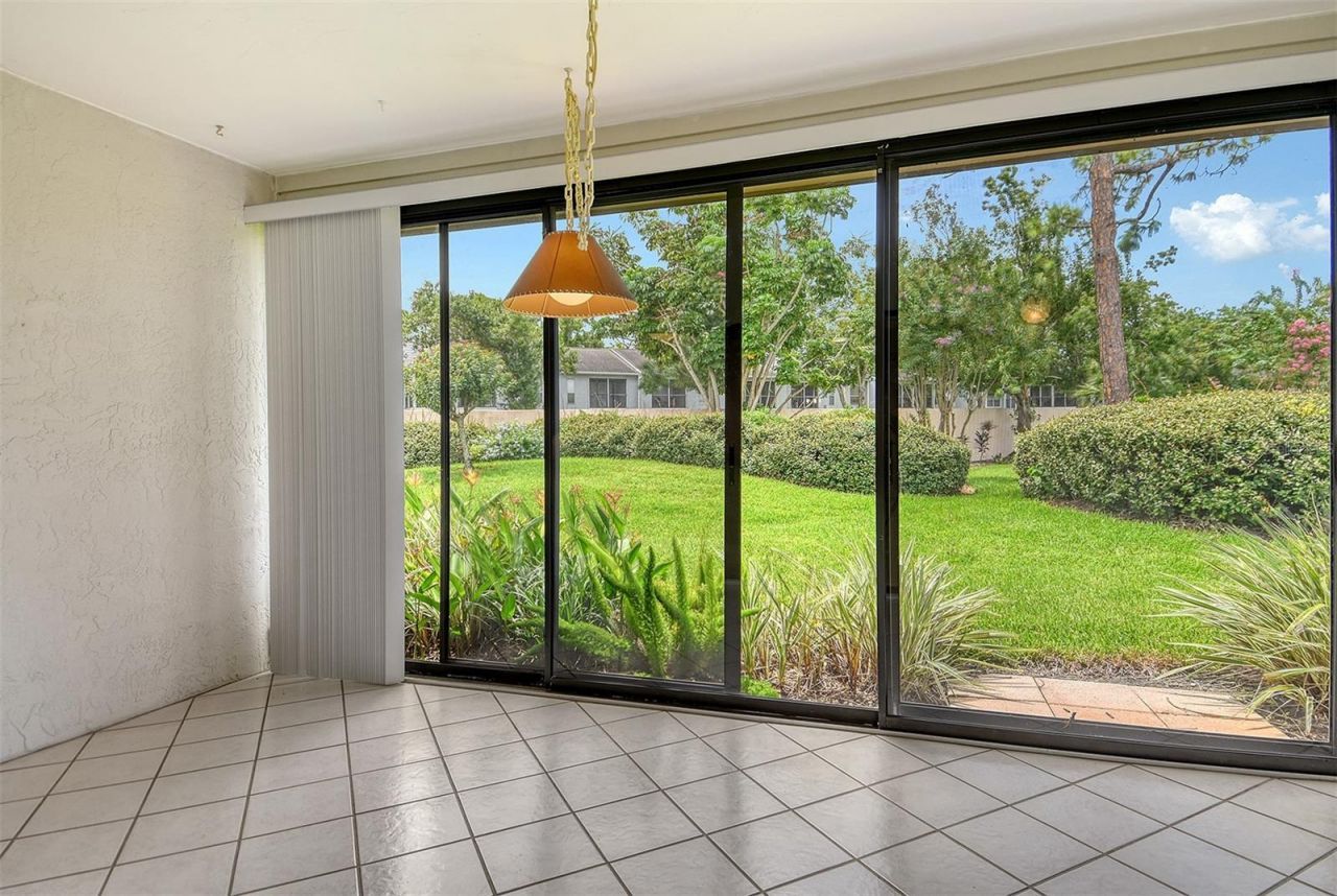 5956 Clubside Drive, Unit 7651, Sarasota, FL 34243 Photo
