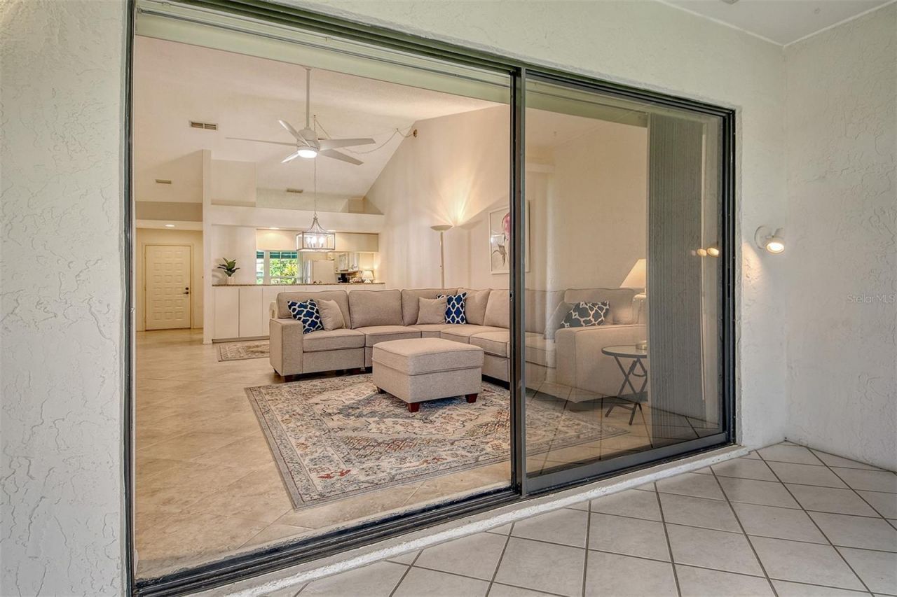 5956 Clubside Drive, Unit 7651, Sarasota, FL 34243 Photo