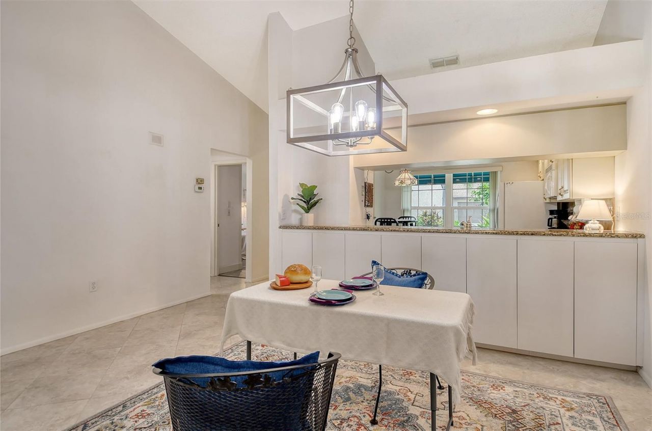 5956 Clubside Drive, Unit 7651, Sarasota, FL 34243 Photo