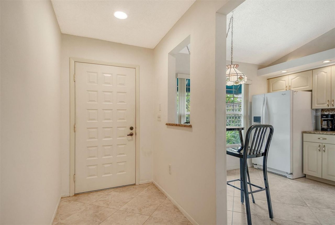 5956 Clubside Drive, Unit 7651, Sarasota, FL 34243 Photo