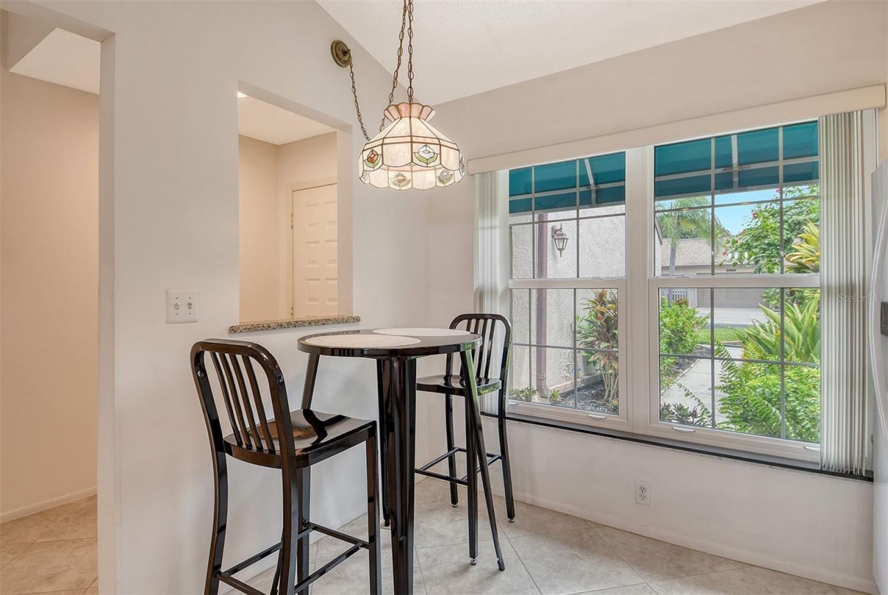 5956 Clubside Drive, Unit 7651, Sarasota, FL 34243 Photo