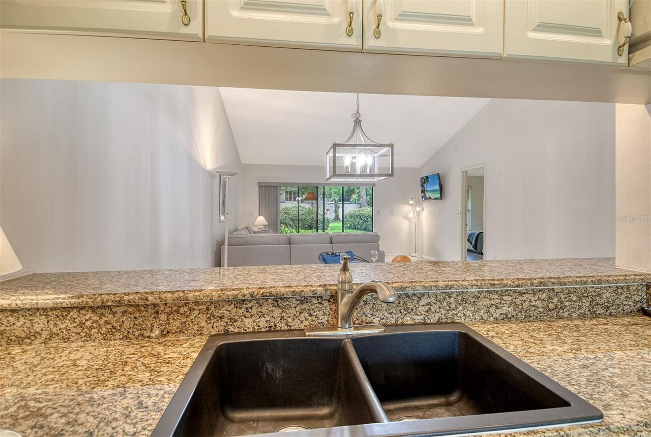 5956 Clubside Drive, Unit 7651, Sarasota, FL 34243 Photo