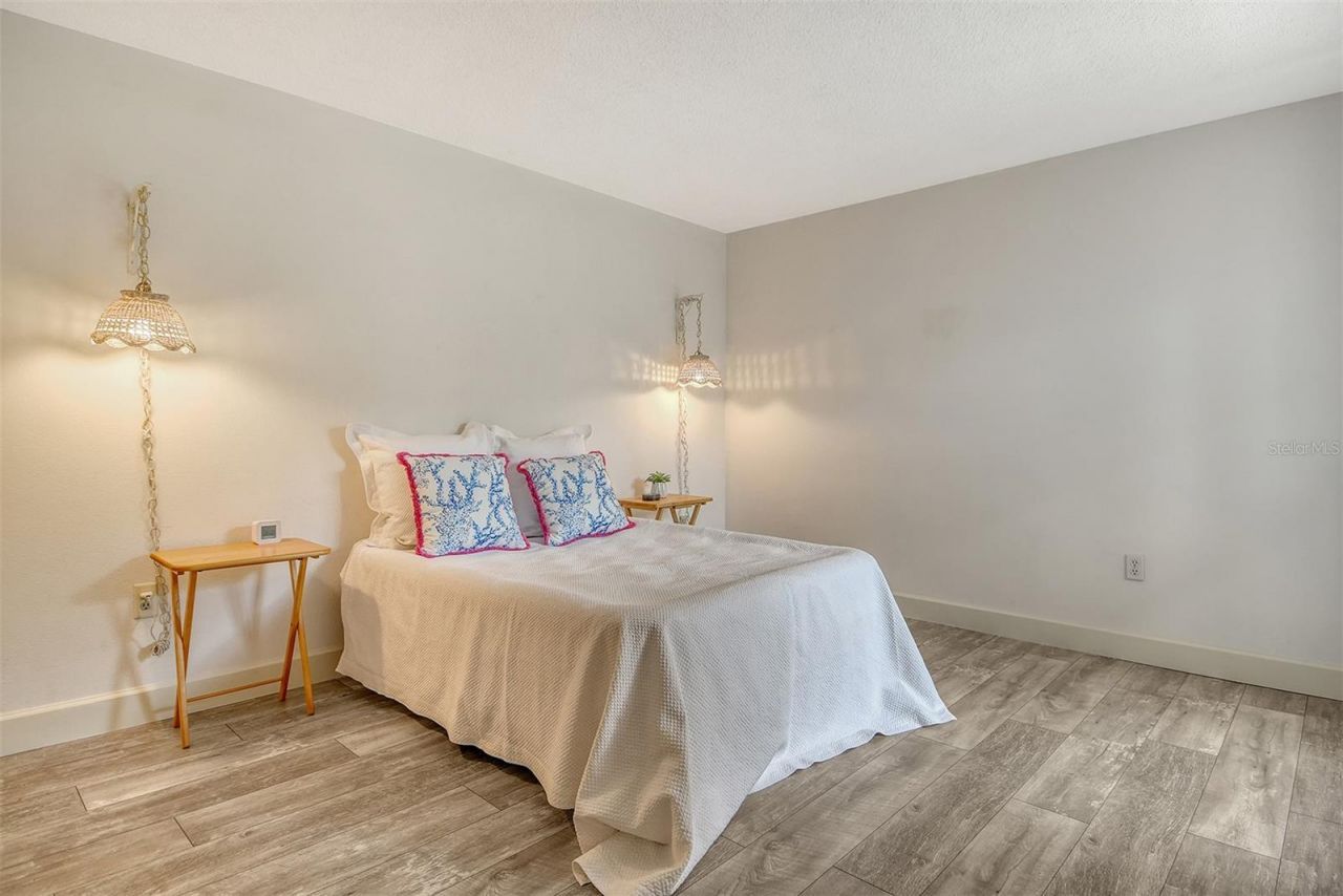 5956 Clubside Drive, Unit 7651, Sarasota, FL 34243 Photo