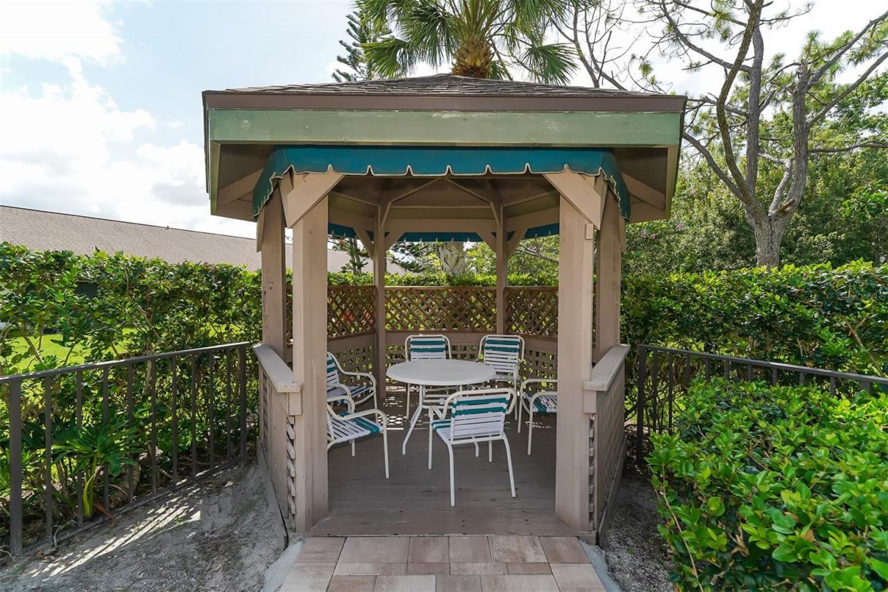 5956 Clubside Drive, Unit 7651, Sarasota, FL 34243 Photo