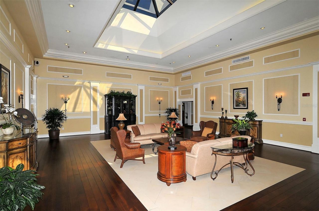 5956 Clubside Drive, Unit 7651, Sarasota, FL 34243 Photo
