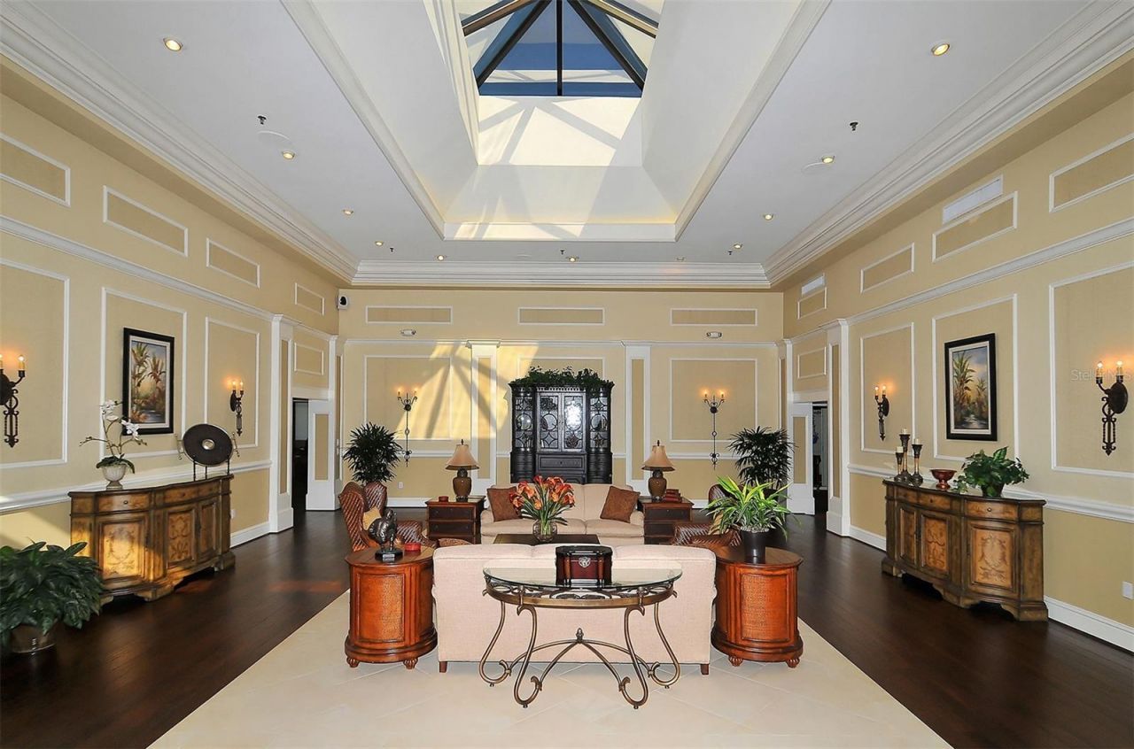 5956 Clubside Drive, Unit 7651, Sarasota, FL 34243 Photo
