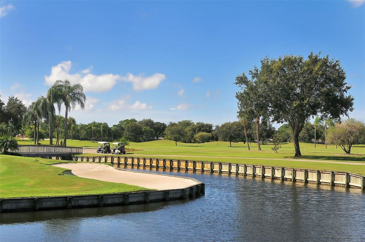 5956 Clubside Drive, Unit 7651, Sarasota, FL 34243 Photo
