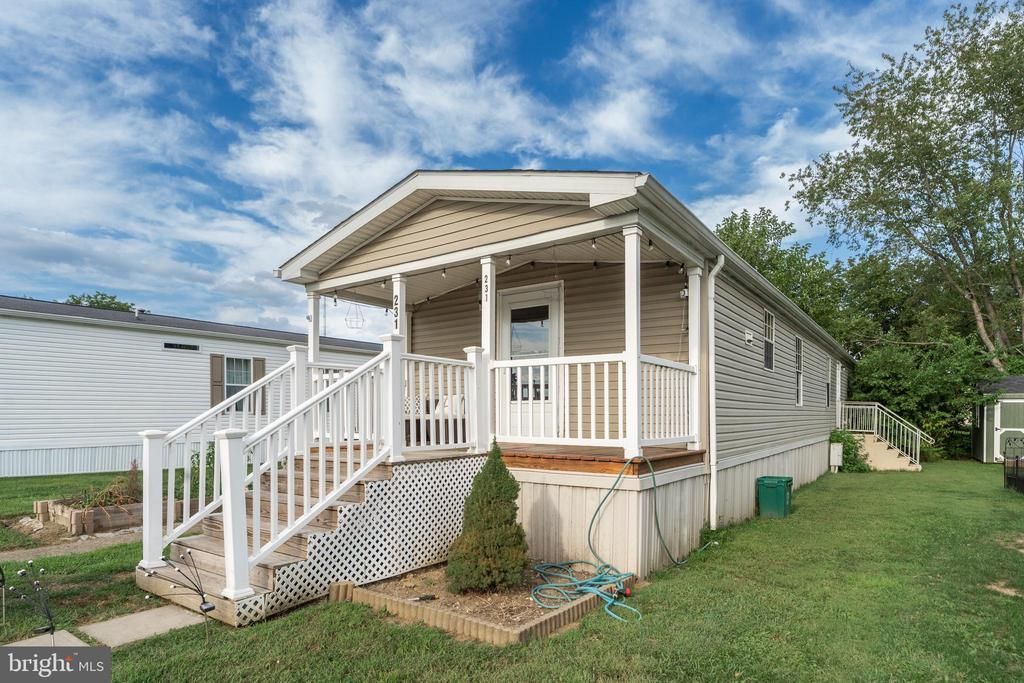 231 Johnson Drive, Fairless Hills, PA 19030 Main Photo