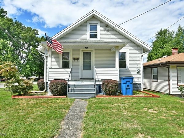 664 Tenney Avenue, Campbell, OH 44405