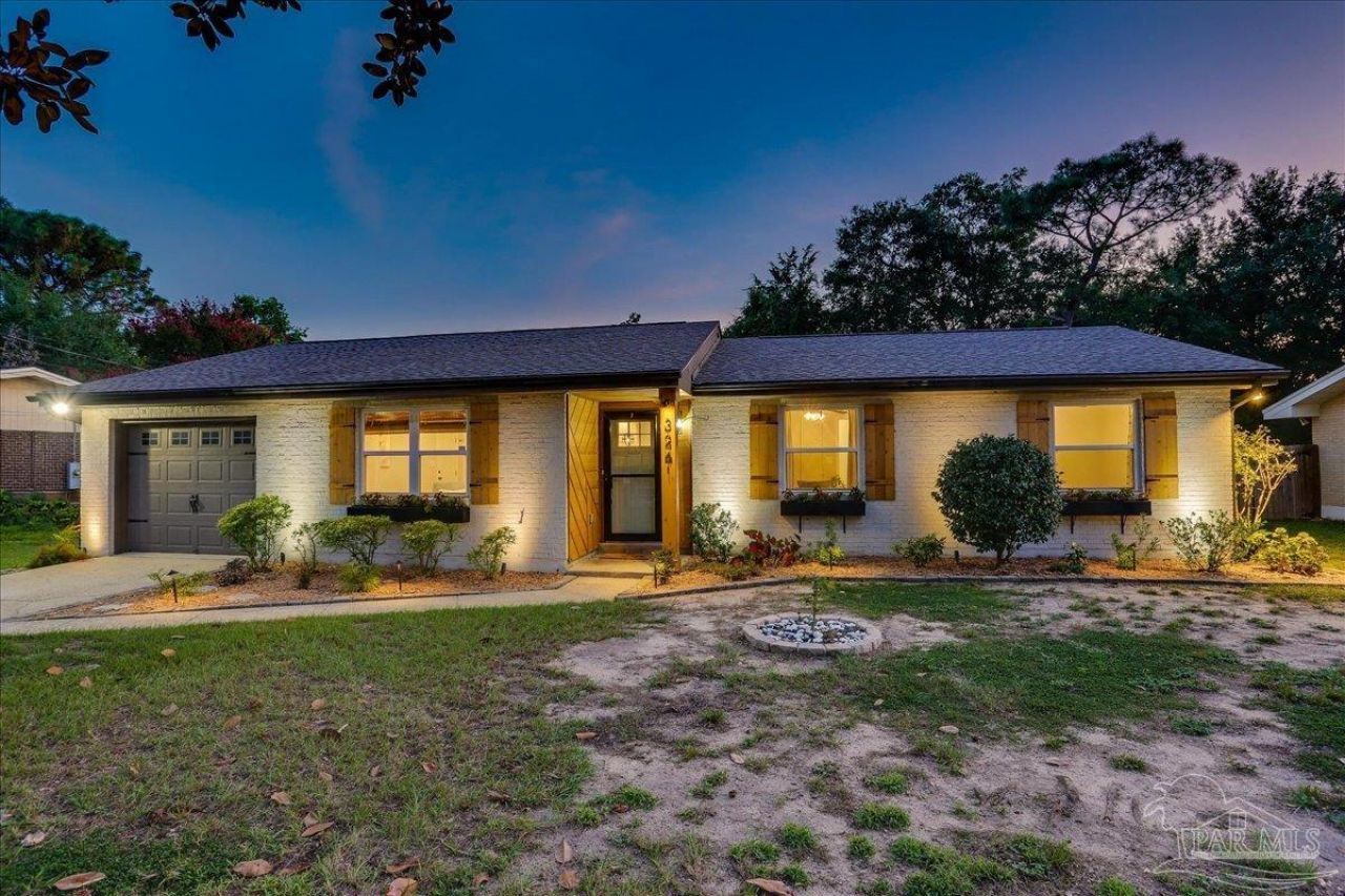 3241 Whistler Dr, Pensacola, FL 32503 Main Photo
