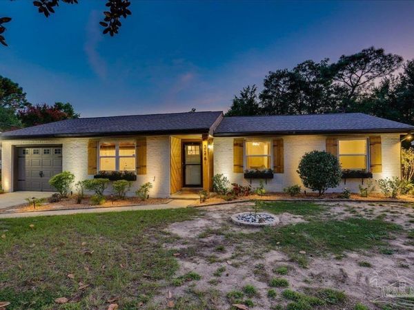 3241 Whistler Dr, Pensacola, FL 32503