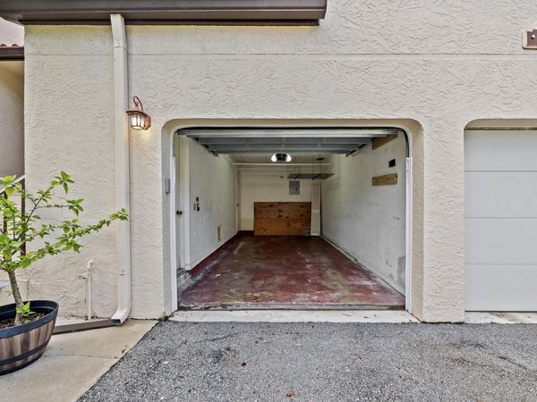 15 Via De Casas Sur, Unit 204, Boynton Beach, FL 33426