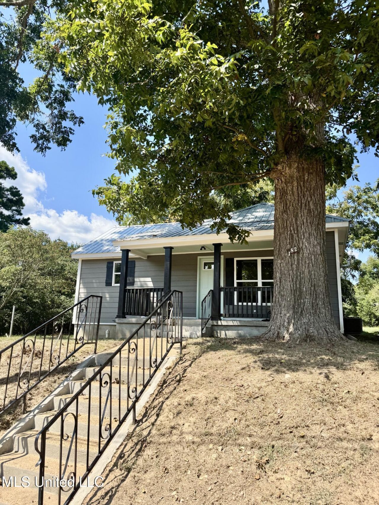 182 Jarrott Street, Holly Springs, MS 38635 Main Photo