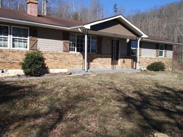 1359 Ditney Tr, Pioneer, TN 37847