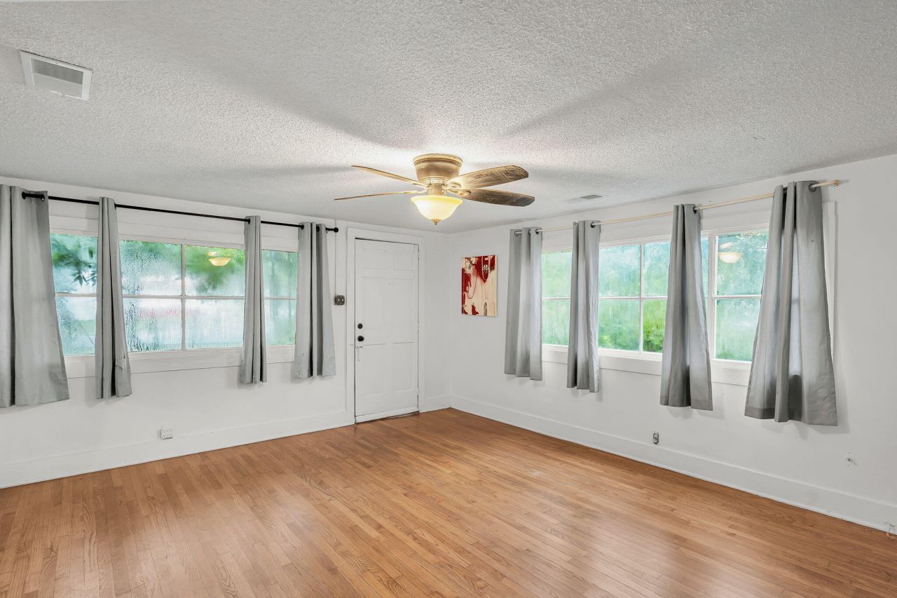 1507 Sumner Avenue Photo 6